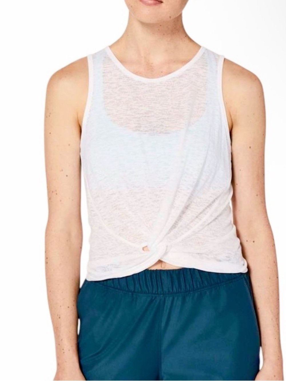 lululemon athletica White Twist-Front Tank Size 6